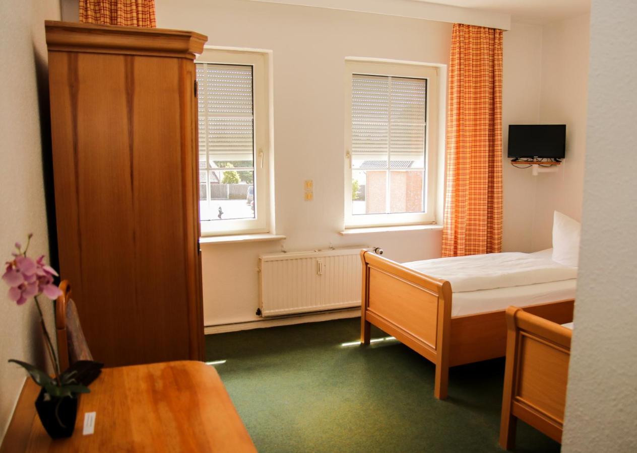 Hotel Meiendorfer Park Free Parking Hamburg Bagian luar foto