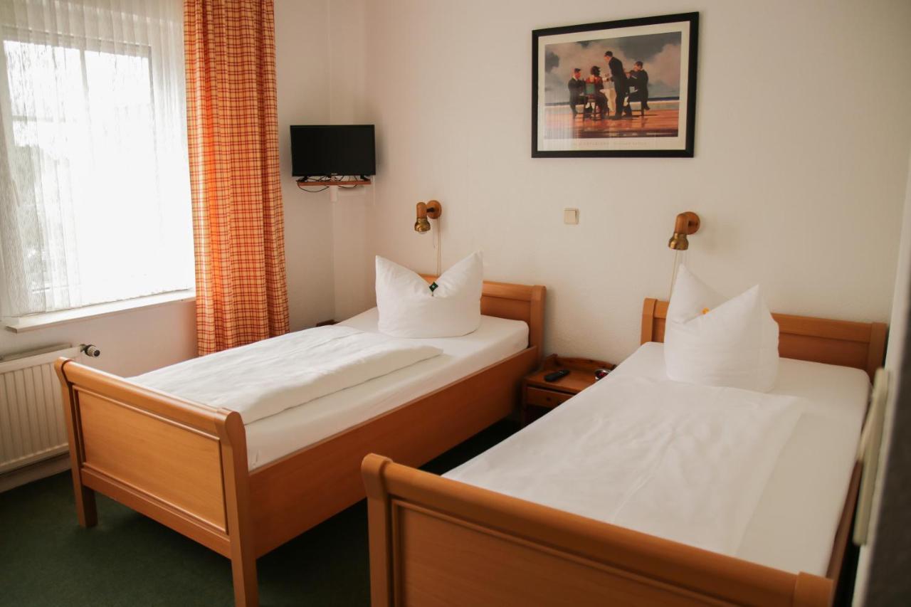Hotel Meiendorfer Park Free Parking Hamburg Bagian luar foto